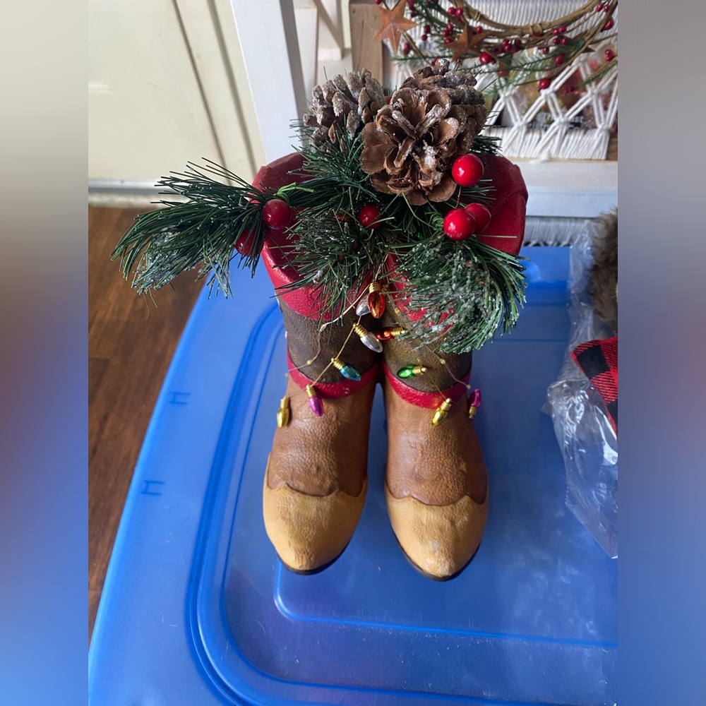 Texas Cowboy Boot Light-up Christmas Decor - Picture 4 of 7